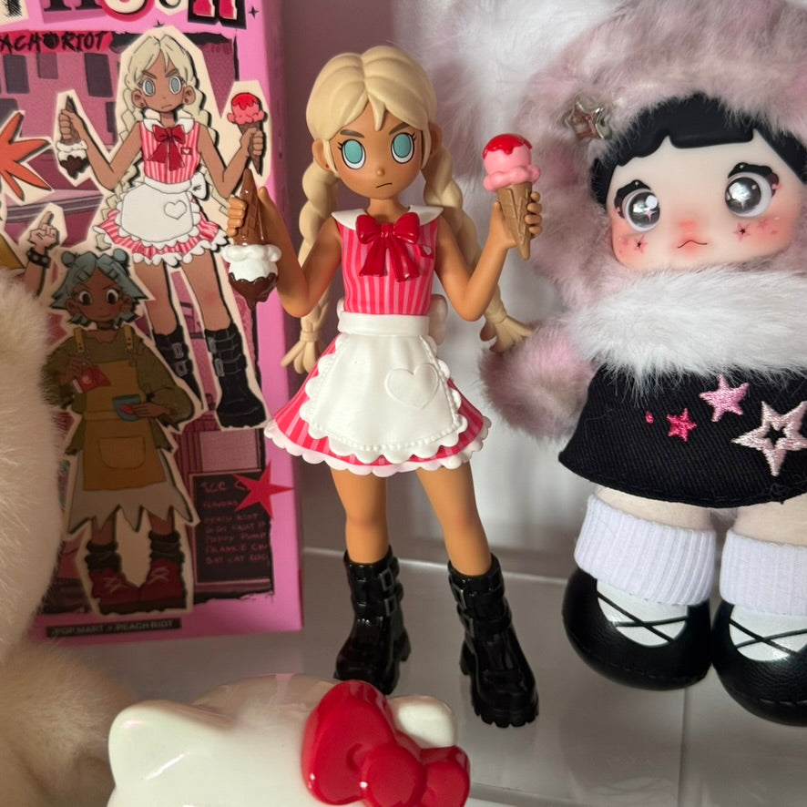 Peach Riot Rush Hour Figurine (NEW OPENED BOX)
