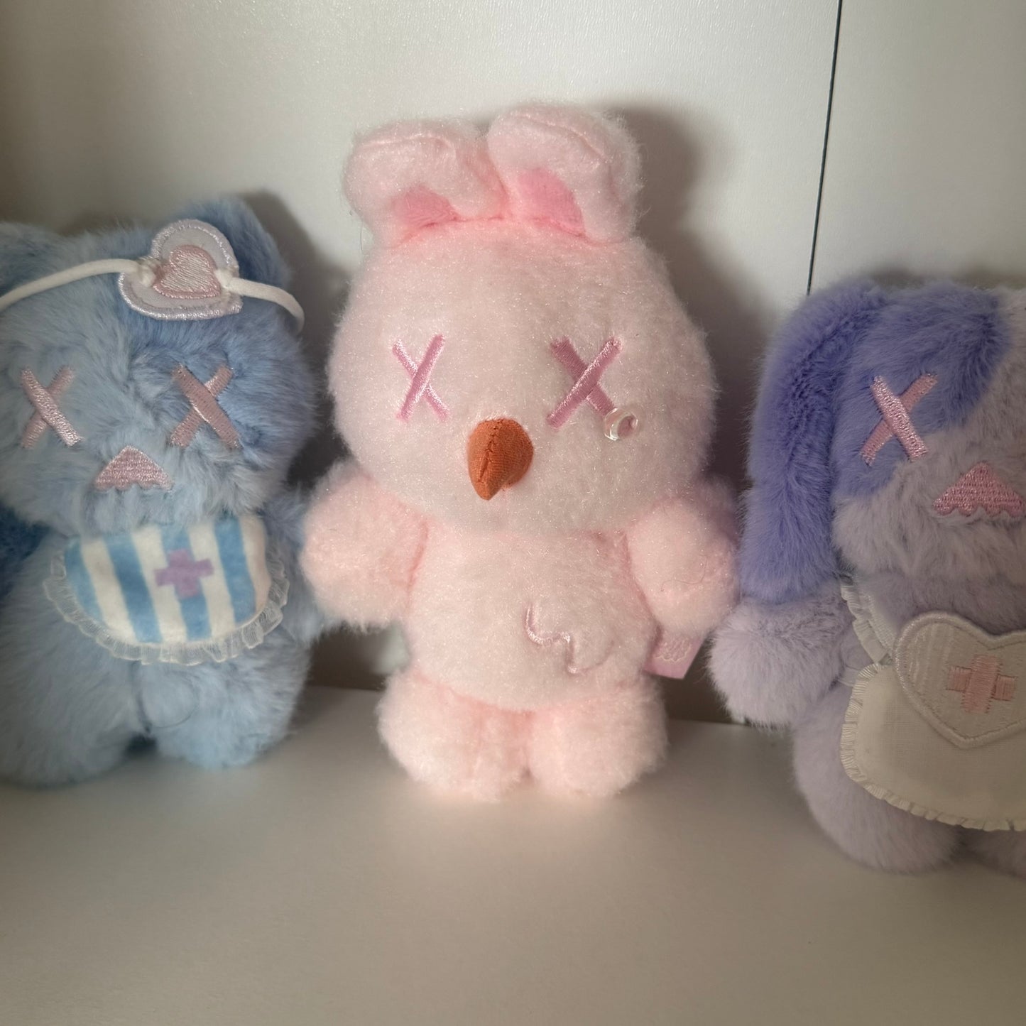 Shinwoo The Cold Hug Plush Pendant - Snow Bunny (EX-TRADER)